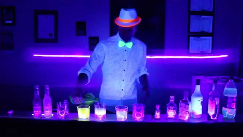 Book your black light party with us! – Versus Productions