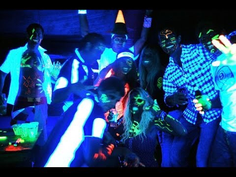 Book your black light party with us! – Versus Productions